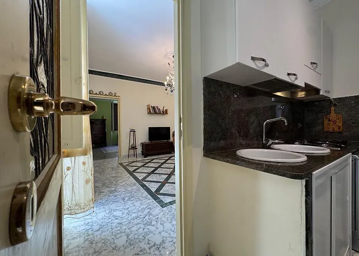 Big Bright Flat - Vatican Foro Italico Rom